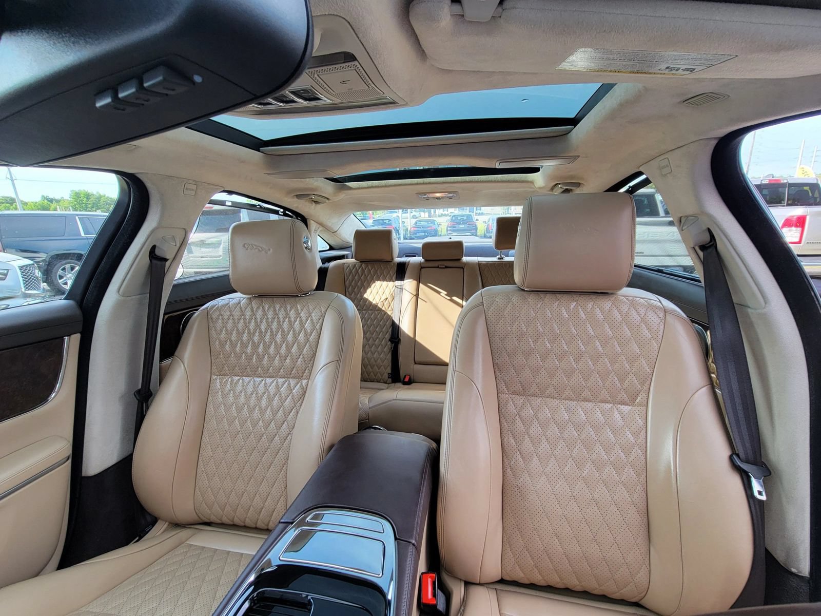 Used 2017 Jaguar XJ L Portfolio AWD/4WD image 16