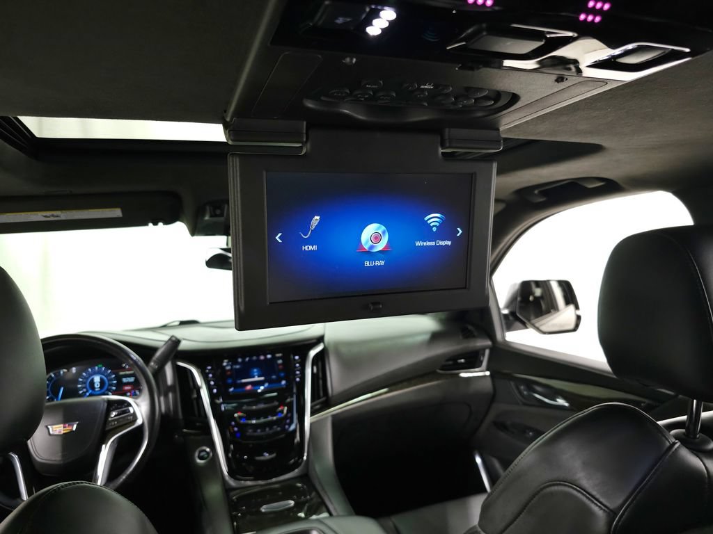 Used 2020 Cadillac Escalade Platinum w/ Escalade Sport Edition AWD/4WD image 40
