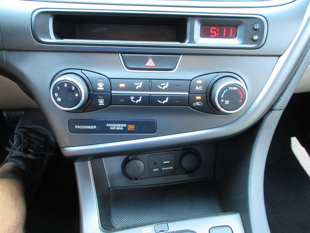 Used 2015 Kia Optima LX FWD image 27