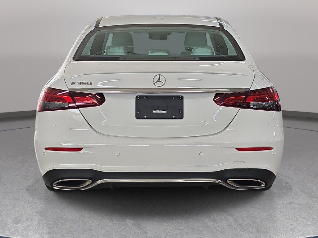 Used 2022 Mercedes-Benz E 350 Sedan image 8