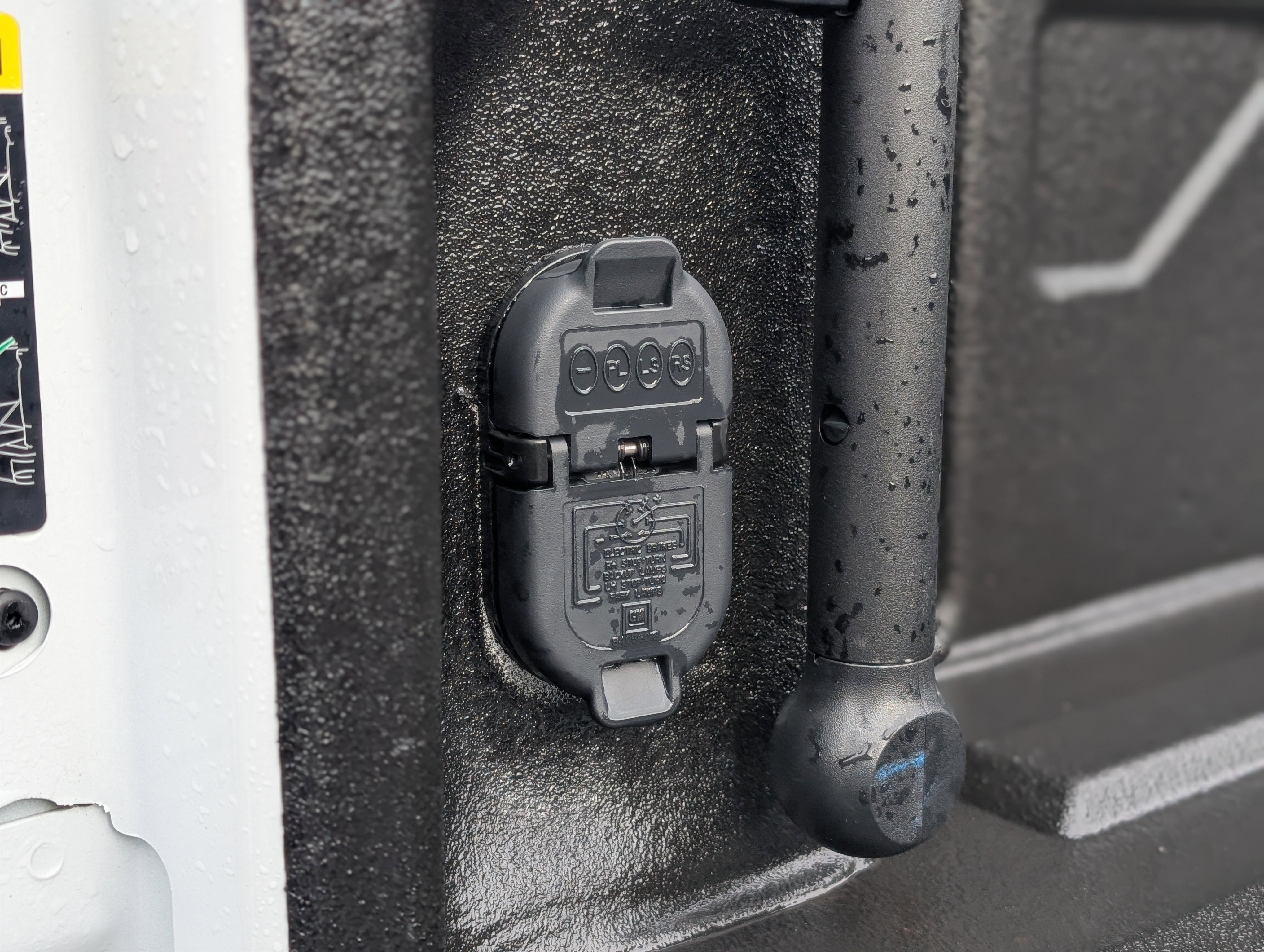 Used 2025 GMC Sierra 2500 AT4 w/ AT4 Premium Plus Package image 48