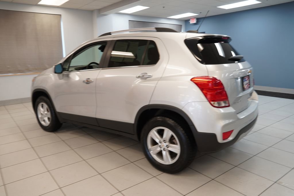 Used 2019 Chevrolet Trax LT w/ LT Convenience Package image 7
