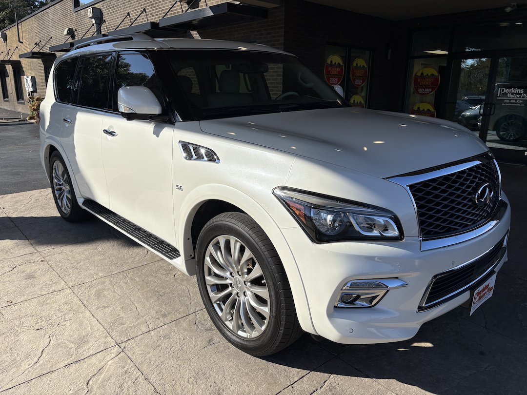 Used 2016 INFINITI QX80 4WD w/ 22" Wheel Package image 4