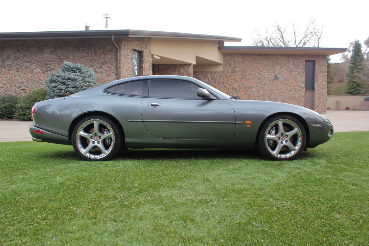 Used 2003 Jaguar XK8 Coupe image 11