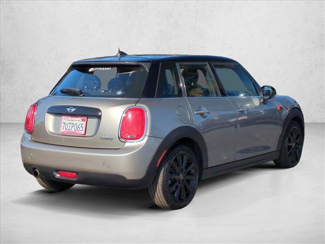 Used 2016 MINI Cooper 4-Door Hardtop image 5