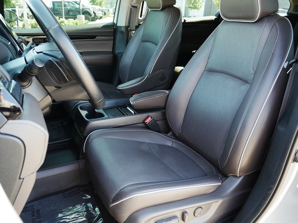 Used 2024 Honda Odyssey Elite image 14