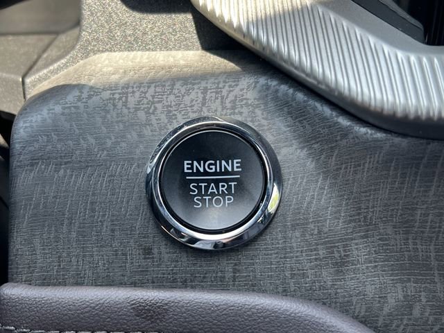 Used 2025 Ford Explorer Platinum w/ Ultimate Package AWD/4WD image 19