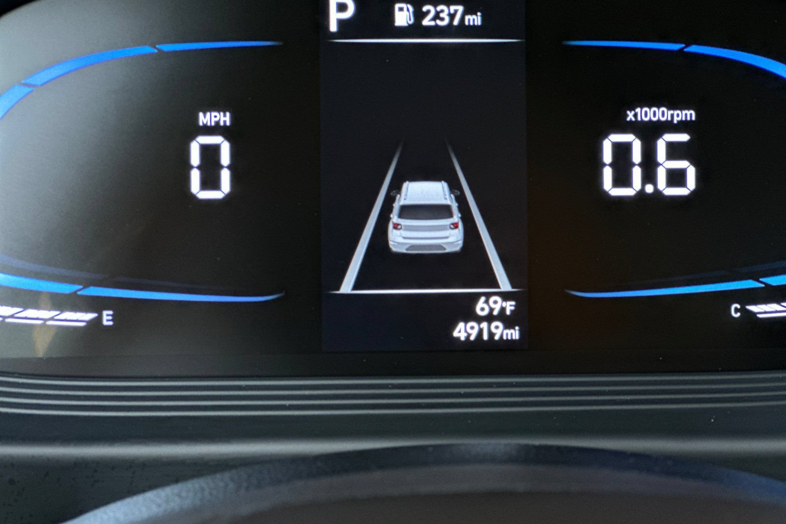 Certified 2026 Hyundai Venue SE FWD image 34
