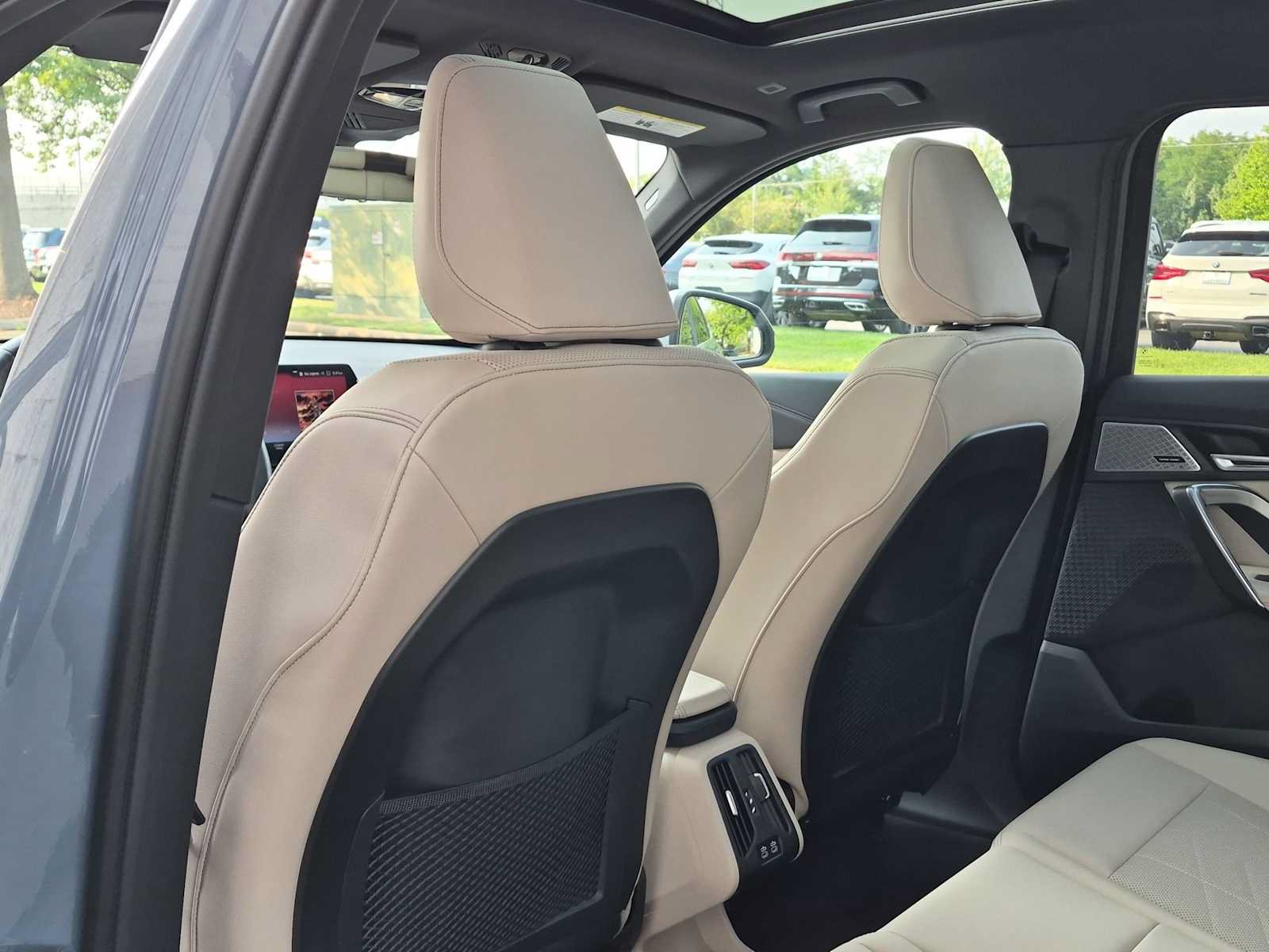 Used 2023 BMW X1 xDrive28i w/ Premium Package AWD/4WD image 19