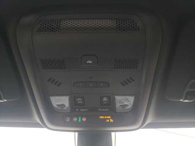 New 2026 Cadillac XT5 Sportv w/ LPO, Floor Liner Package image 20