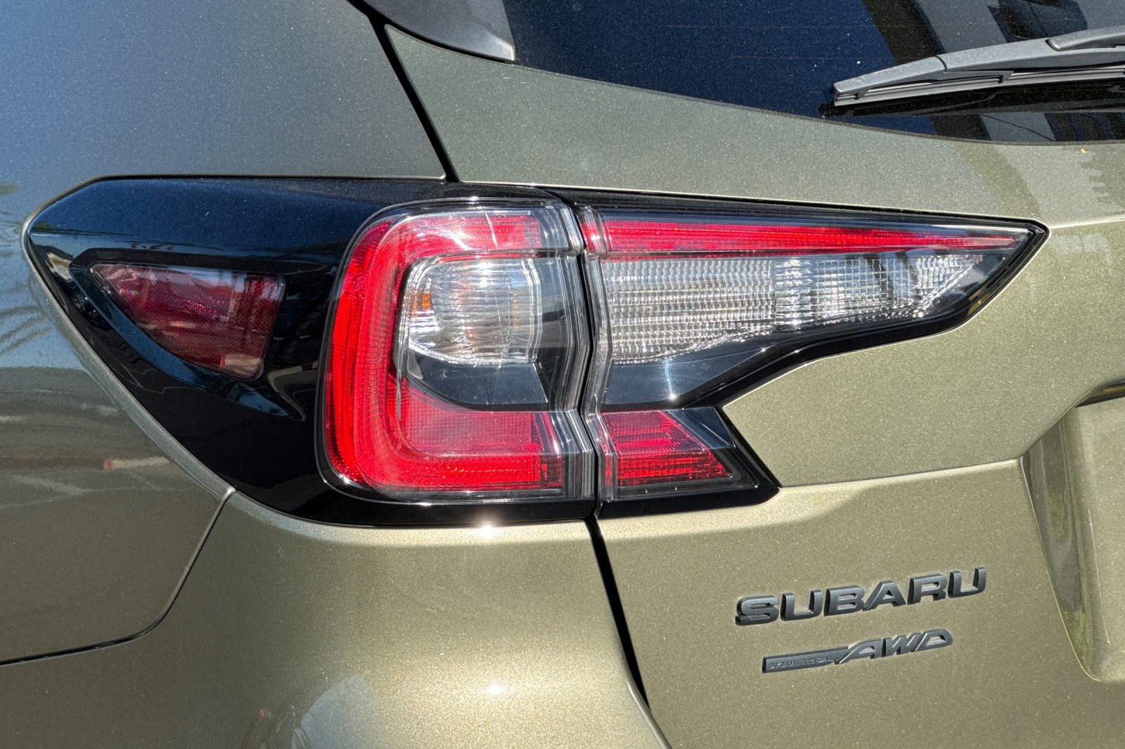 Certified 2024 Subaru Outback Onyx Edition XT image 30