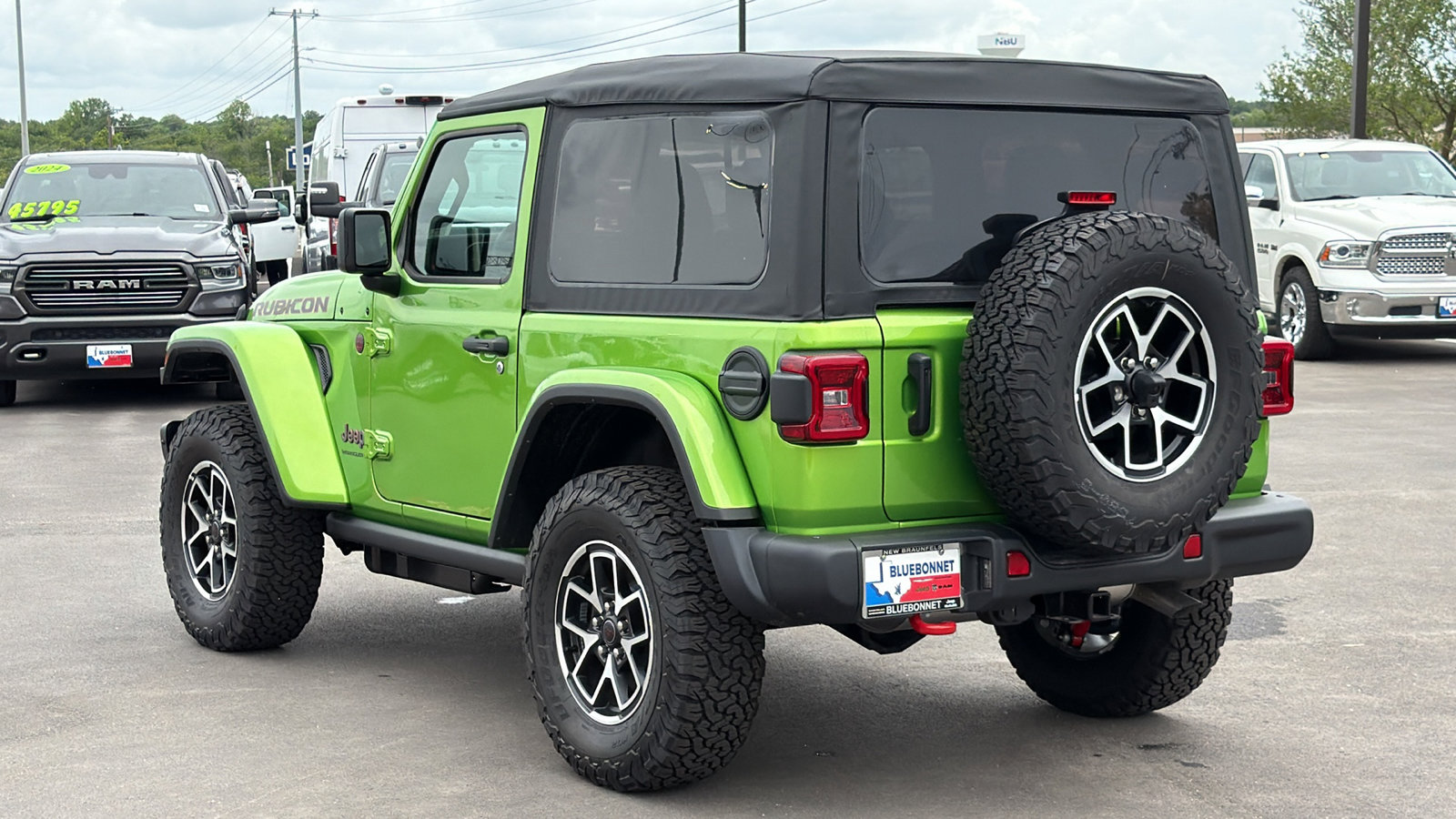 New 2026 Jeep Wrangler Rubicon w/ Steel Bumper Group AWD/4WD image 7