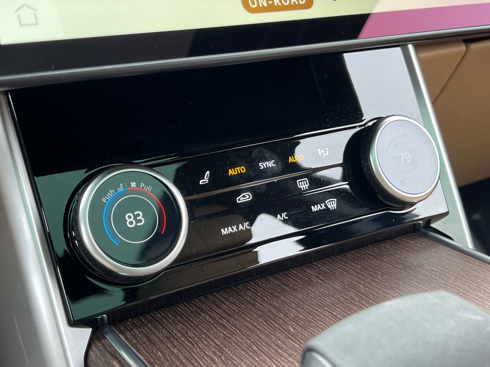 Used 2023 Land Rover Range Rover SE image 31