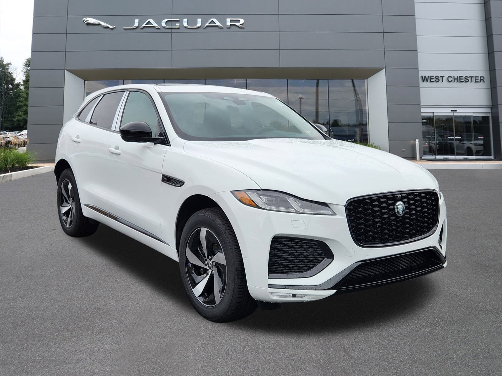 New 2026 Jaguar F-PACE R-Dynamic S image 2