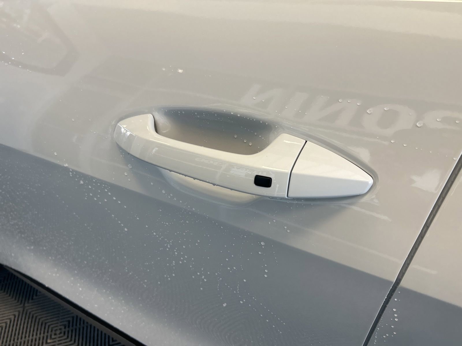 New 2026 Kia Sportage EX image 8