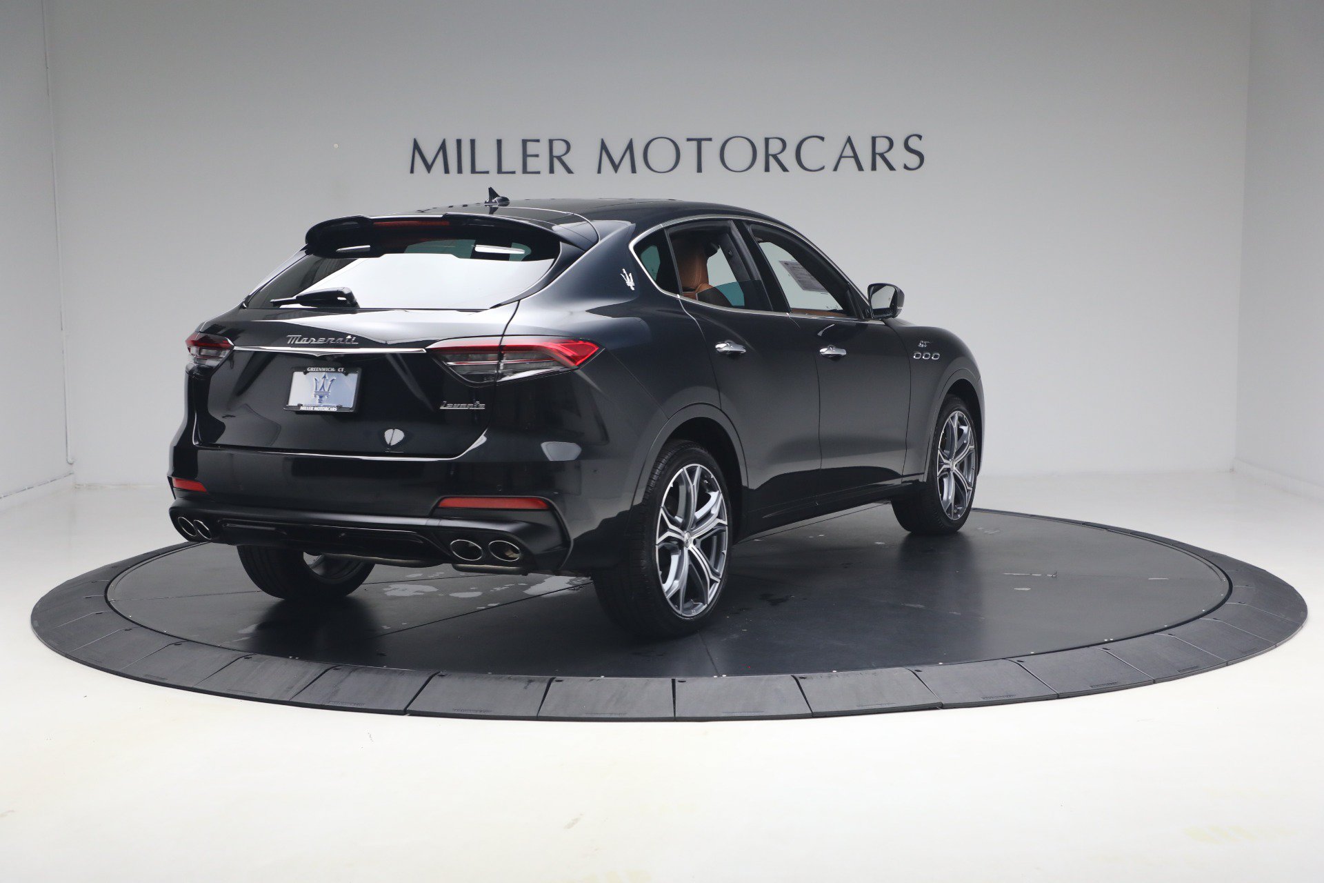 Certified 2022 Maserati Levante GT AWD/4WD image 7