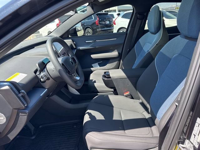 New 2025 Volvo EX30 Plus w/ Protection Package Premier image 9