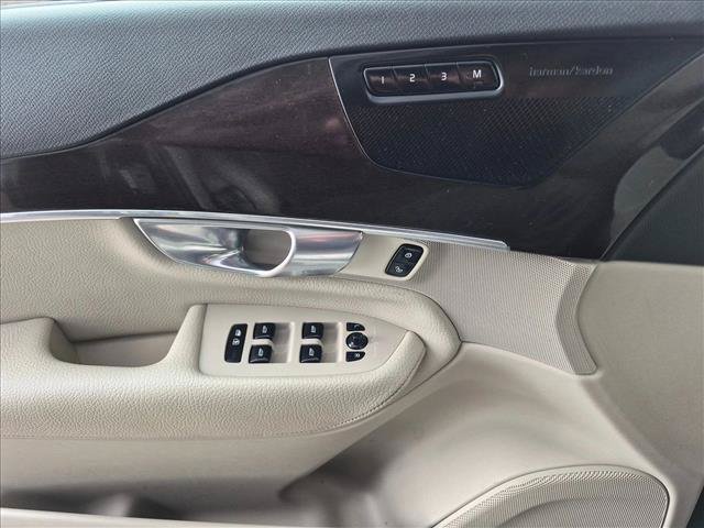 Used 2019 Volvo XC90 T5 Momentum w/ Multimedia Package AWD/4WD image 15