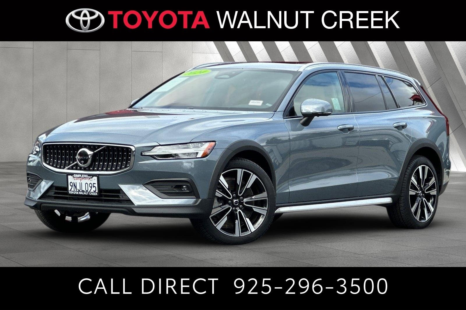 Used 2024 Volvo V60 B5 Cross Country Ultimate w/ Protection Package Premier