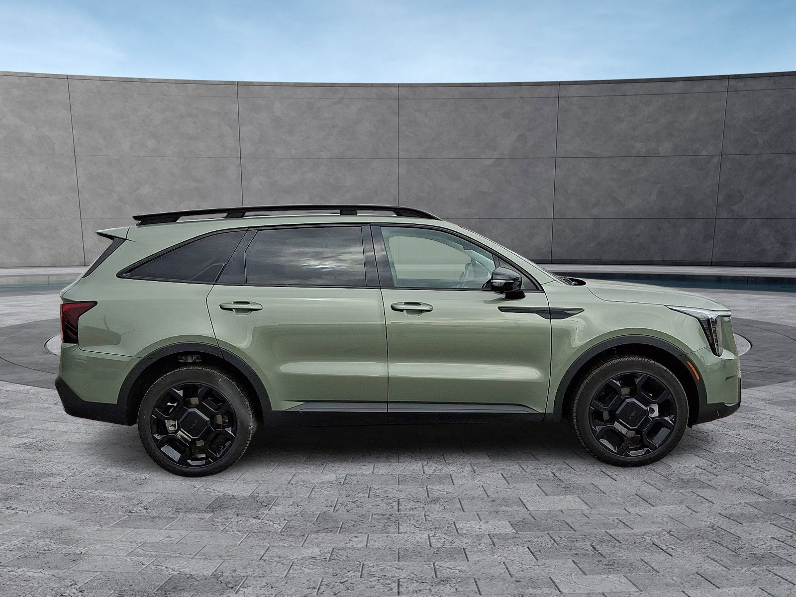 Used 2025 Kia Sorento SX image 12