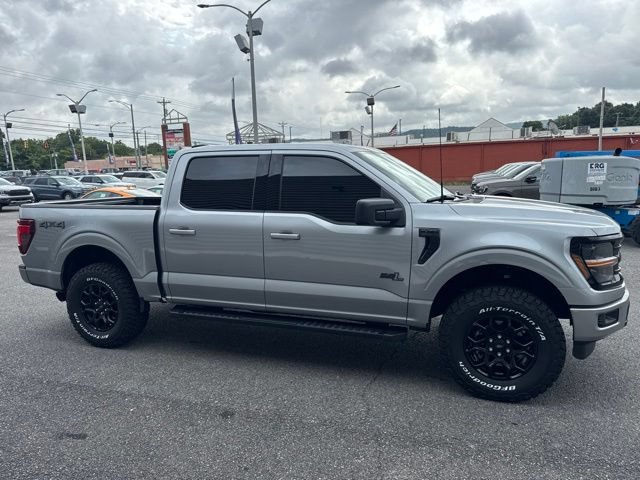 Used 2025 Ford F150 XLT w/ Equipment Group 301A Standard AWD/4WD image 4