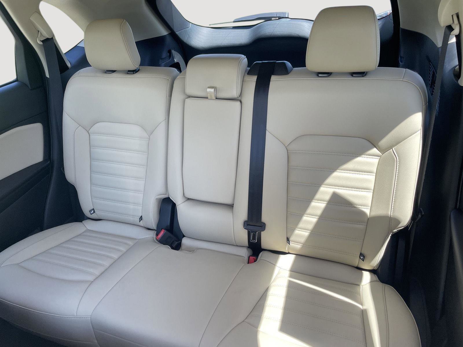 Used 2020 Ford Edge SEL FWD image 22