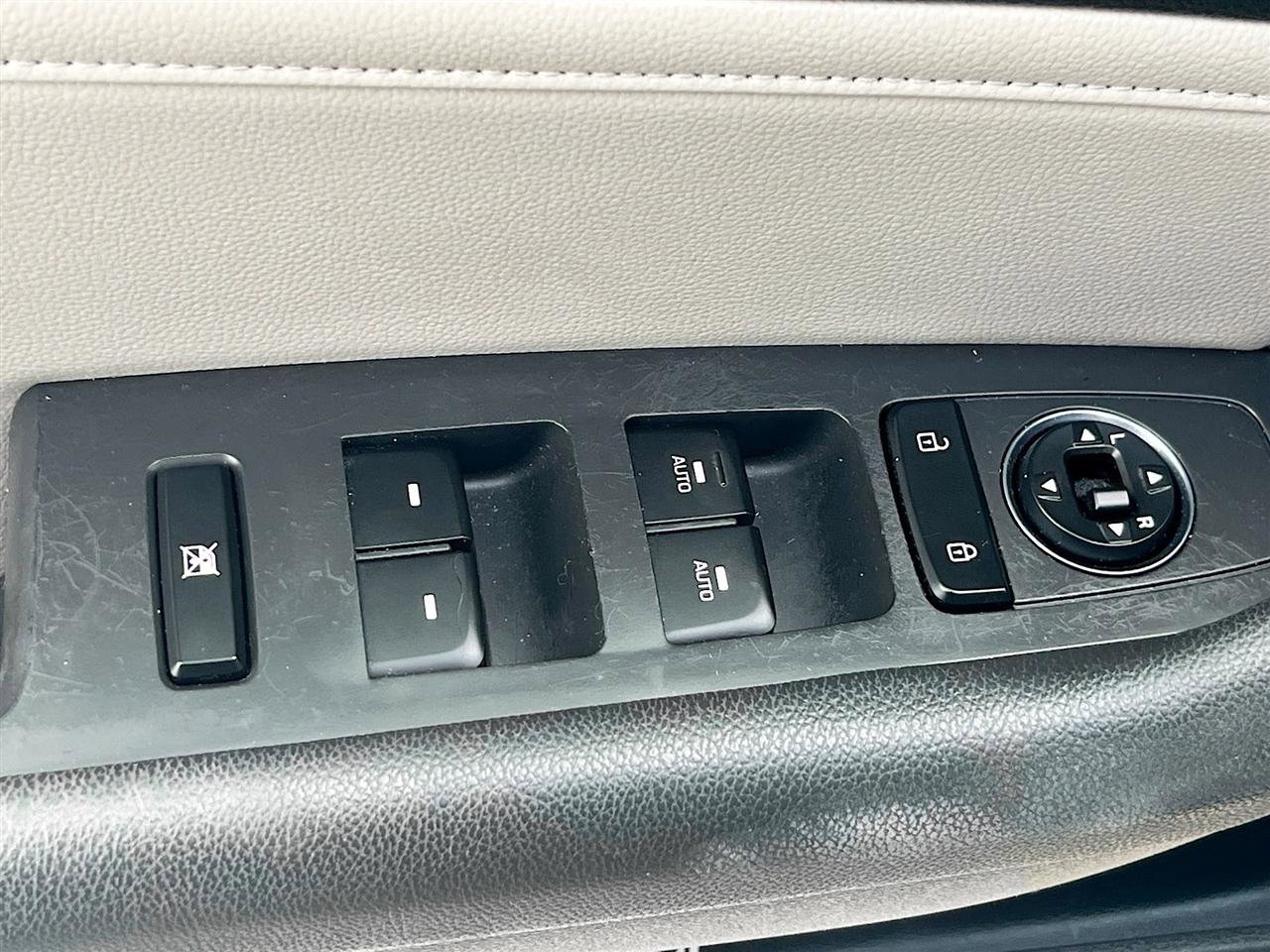 Used 2015 Hyundai Sonata Limited 2.0T image 18