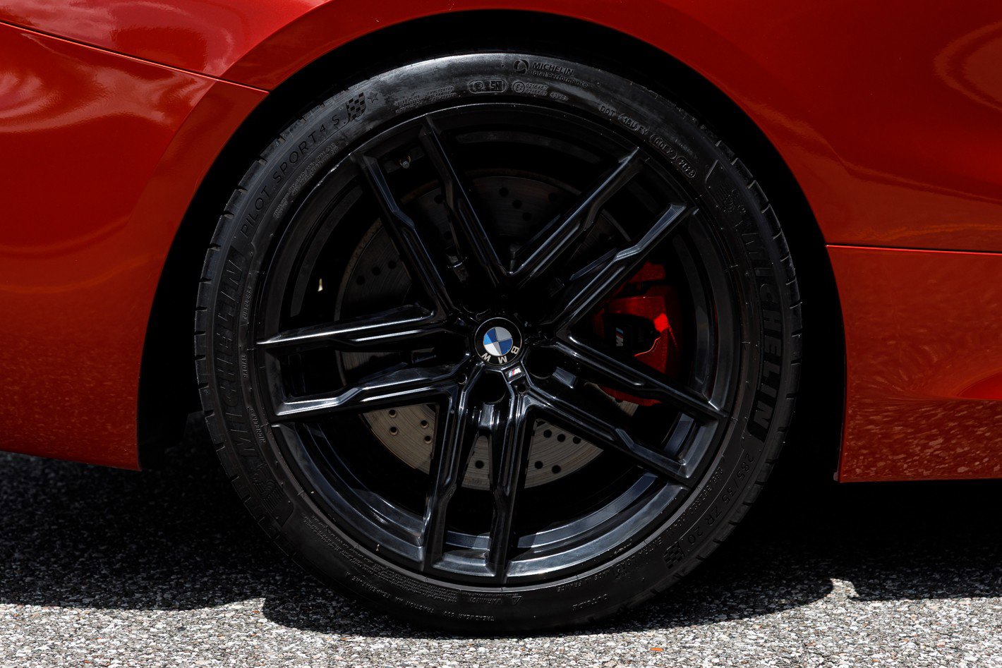 Used 2022 BMW M8 Competition w/ M Carbon Exterior Package image 9