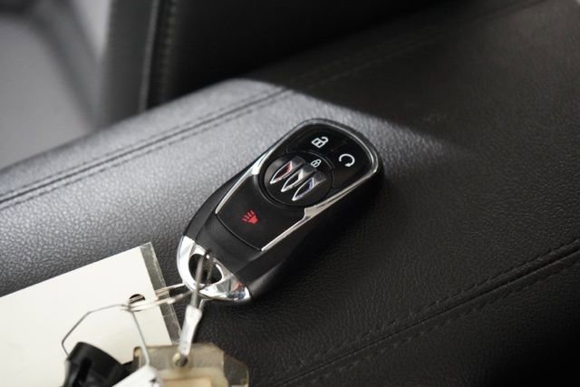 Used 2025 Buick Encore GX Preferred image 37
