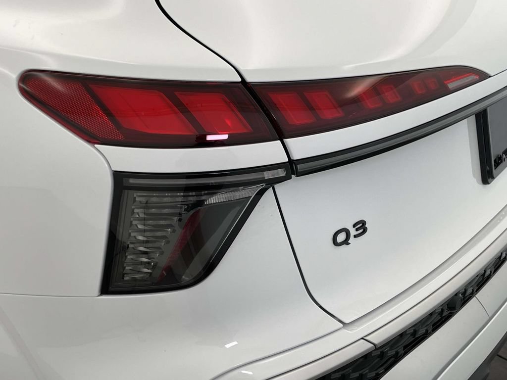 New 2026 Audi Q3 quattro 2.0T AWD/4WD image 16