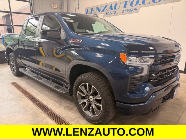 Used 2022 Chevrolet Silverado 1500 RST AWD/4WD image 2