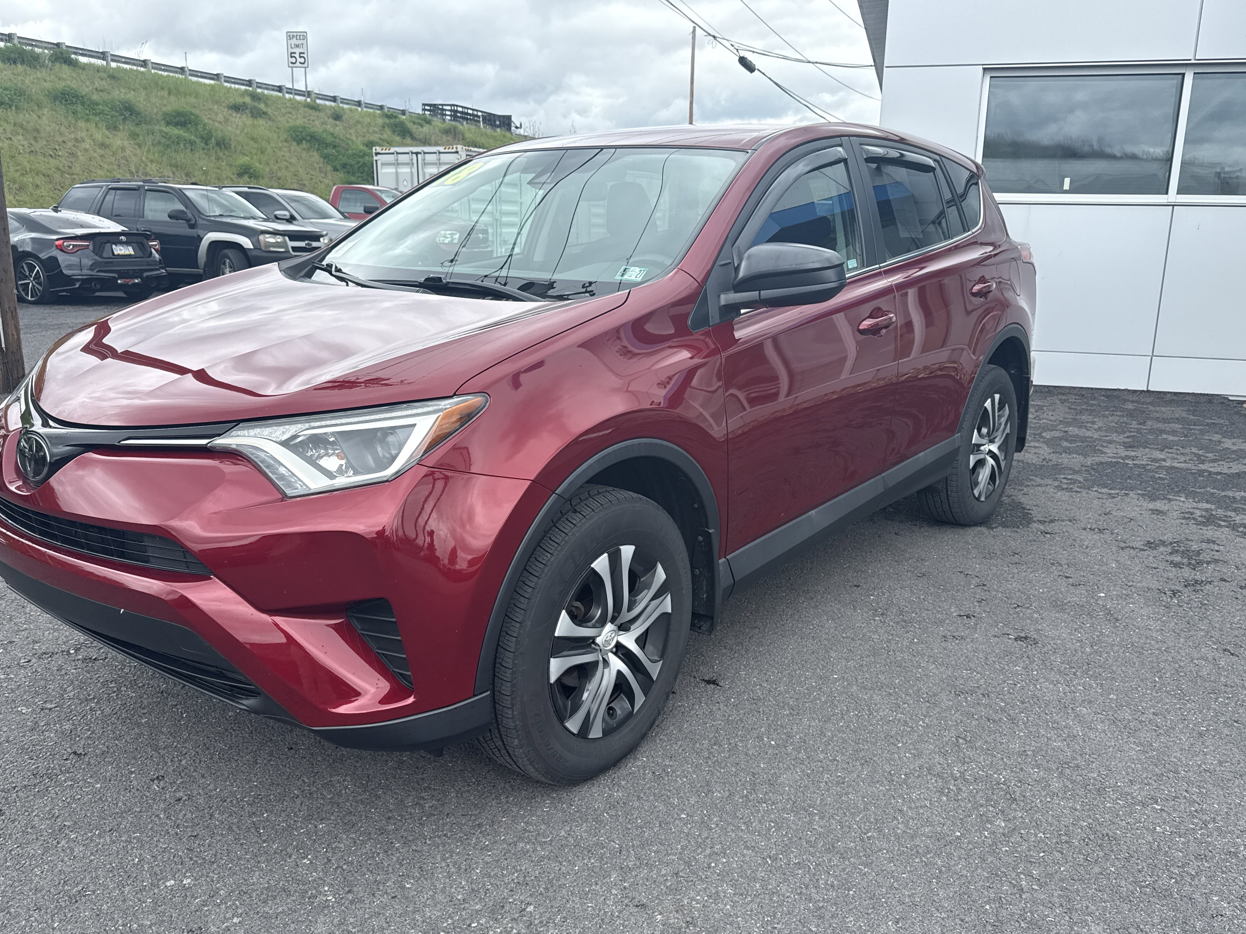 Used 2018 Toyota RAV4 LE w/ All Weather Liner Package AWD/4WD image 5