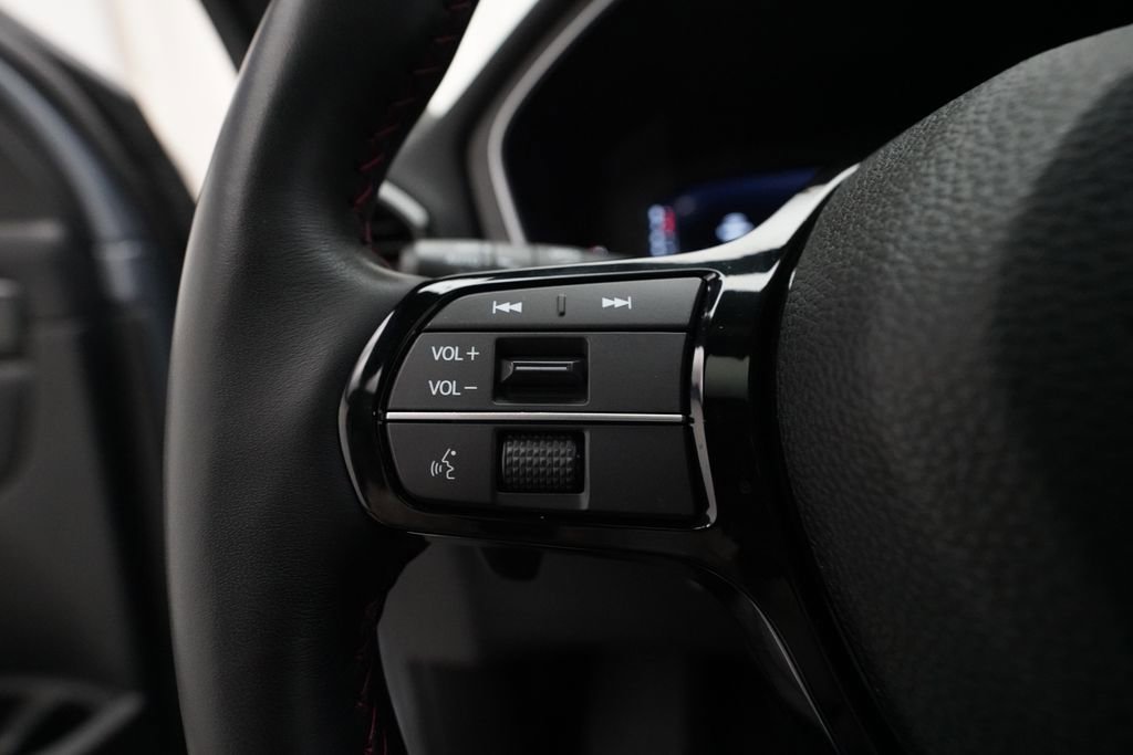 Certified 2025 Honda Pilot Black Edition image 18