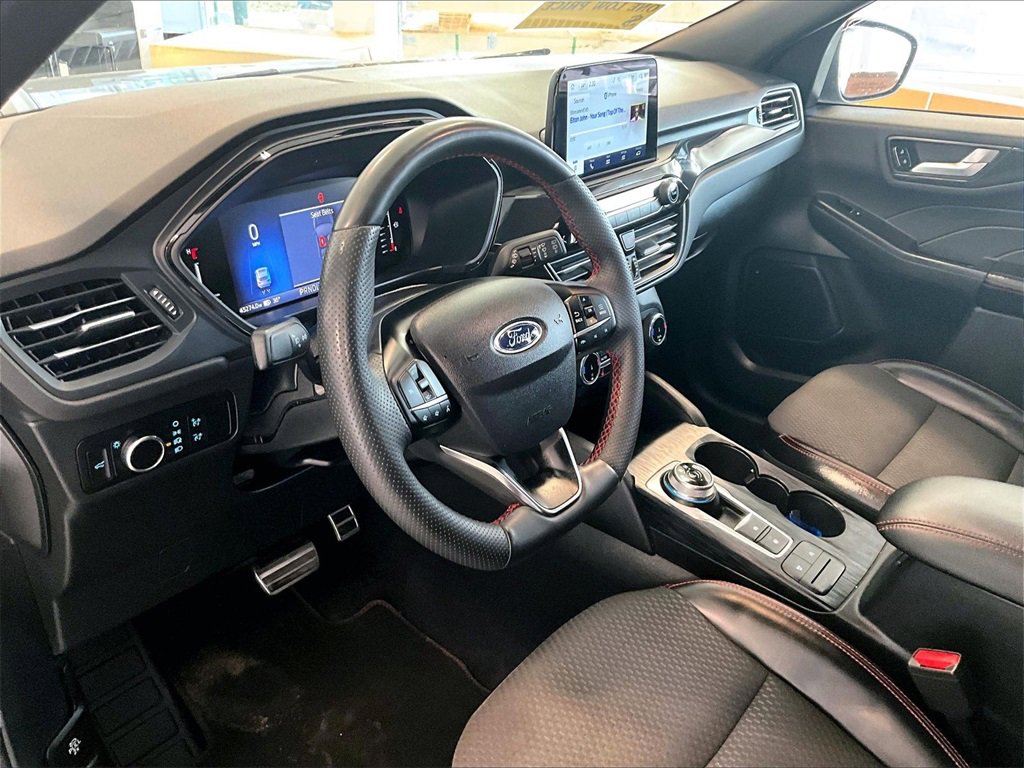 Used 2023 Ford Escape ST-Line image 8