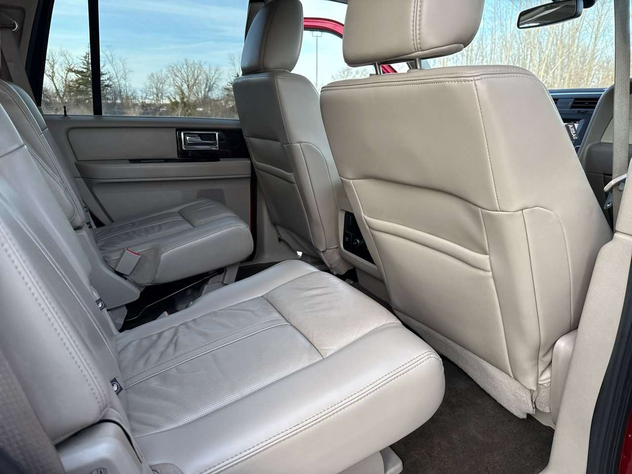 Used 2017 Lincoln Navigator Select image 28