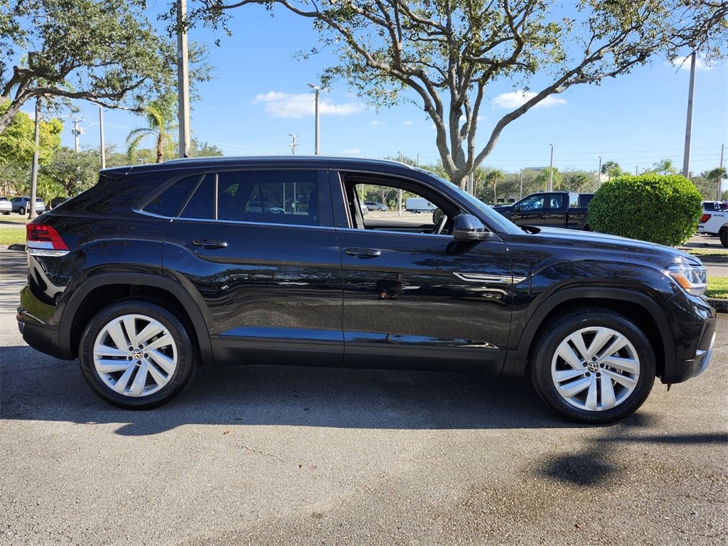 Used 2022 Volkswagen Atlas Cross Sport SE image 12