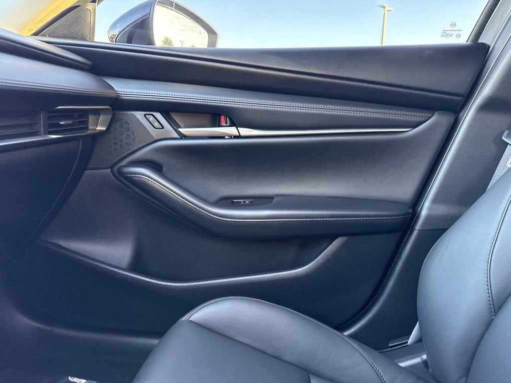 Used 2024 MAZDA MAZDA3 s image 27
