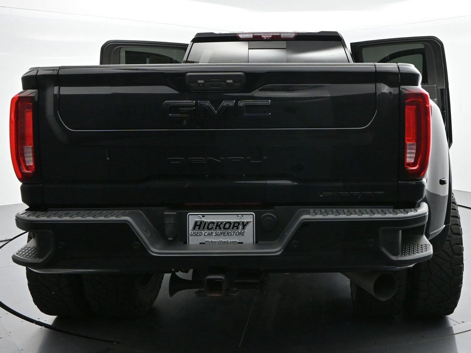 Used 2022 GMC Sierra 3500 Denali w/ Denali Ultimate Package AWD/4WD image 47