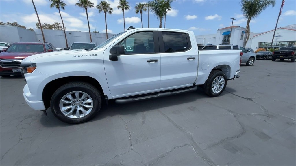 New 2025 Chevrolet Silverado 1500 Custom image 4