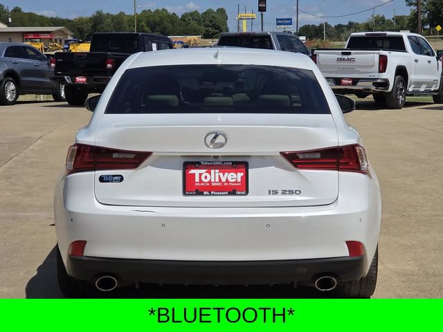 Used 2014 Lexus IS 250 w/ Navigation Package RWD image 9