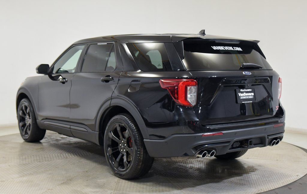 Used 2021 Ford Explorer ST w/ ST Street Pack image 8