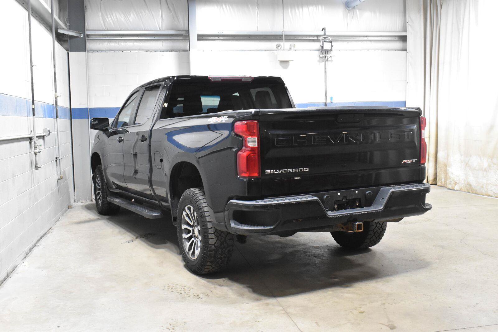 Used 2022 Chevrolet Silverado 1500 RST AWD/4WD image 20