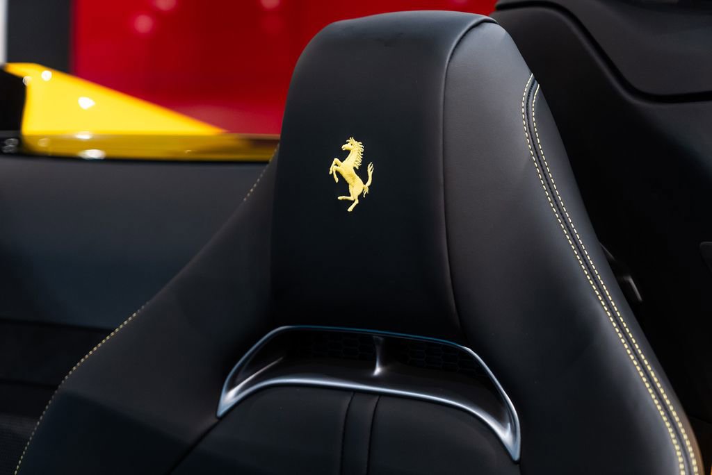 Certified 2025 Ferrari SF90 Spider AWD/4WD image 6