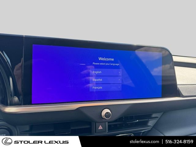 Used 2025 Toyota Crown Signia AWD/4WD image 28