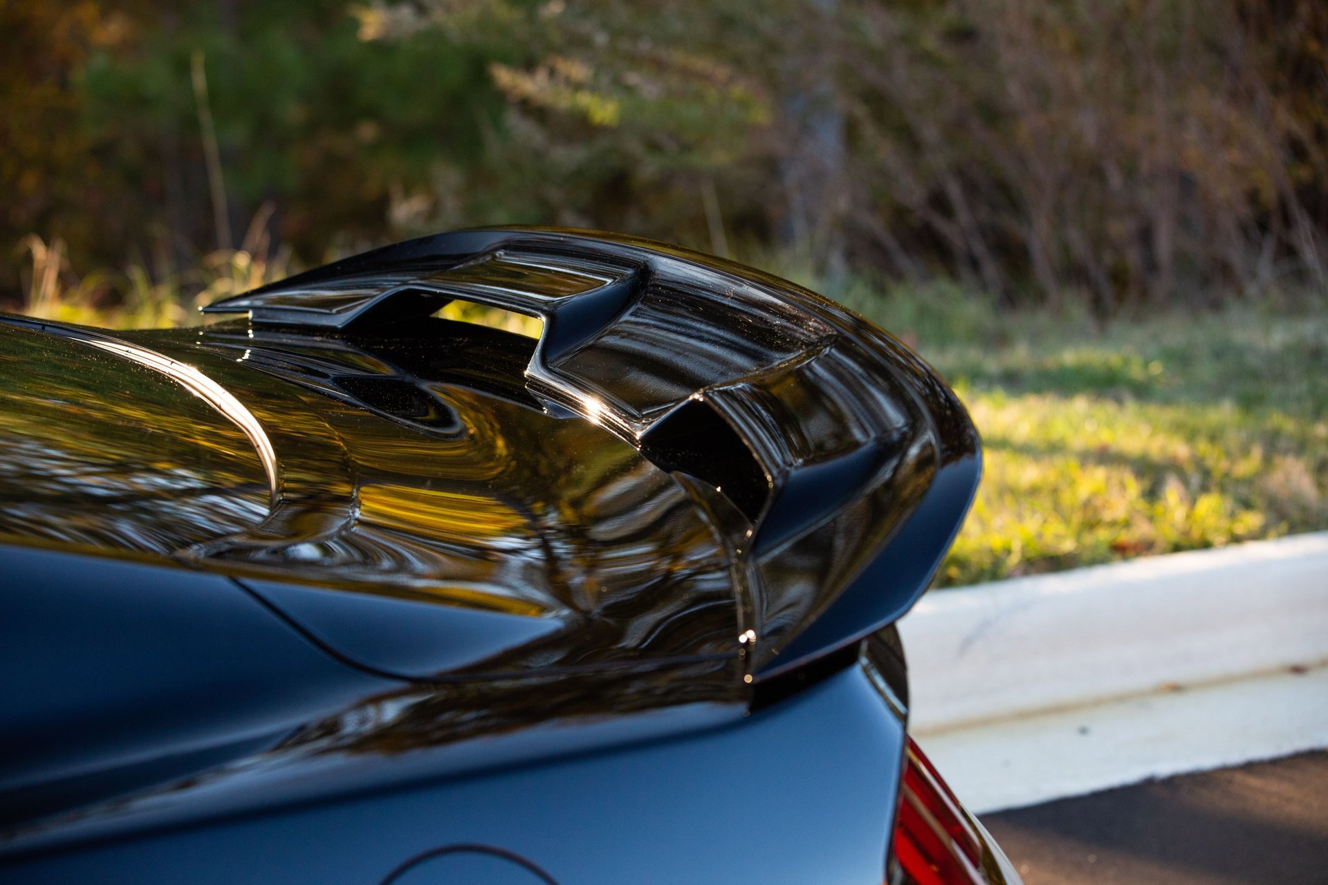 Used 2019 Ford Mustang Shelby GT350 w/ Technology Package image 16