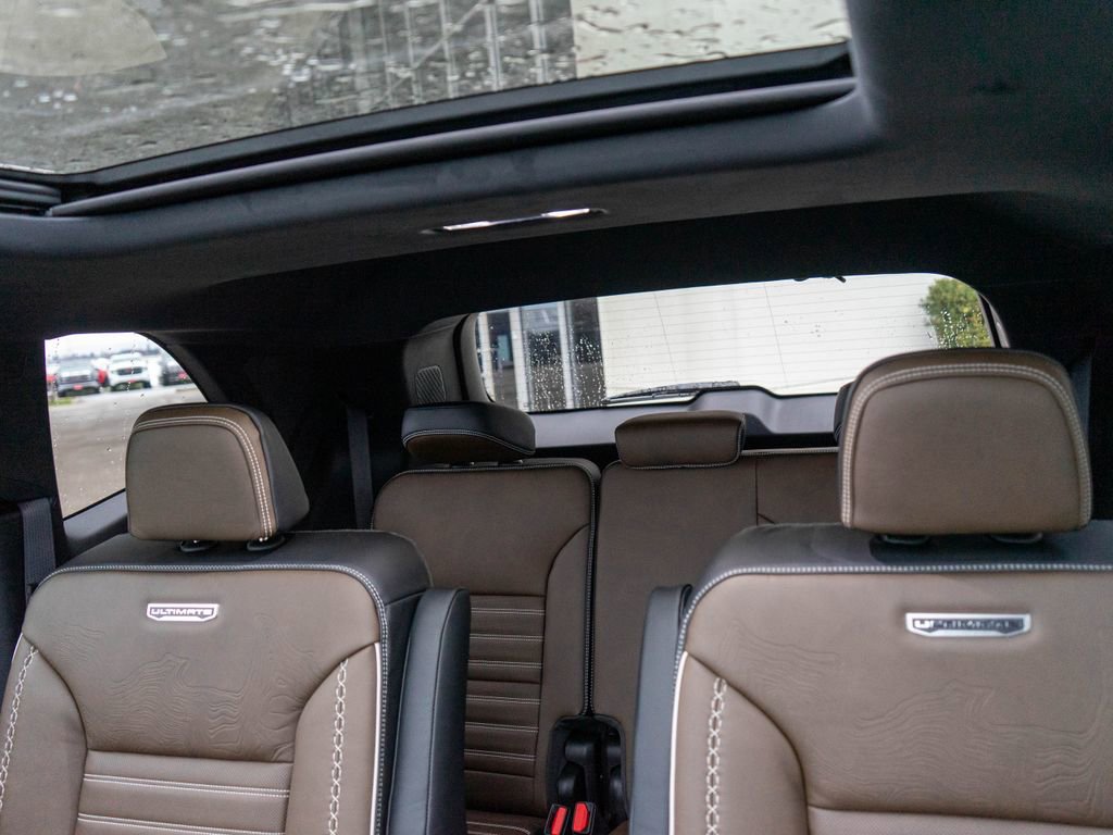 New 2026 GMC Acadia Denali Ultimate AWD/4WD image 13
