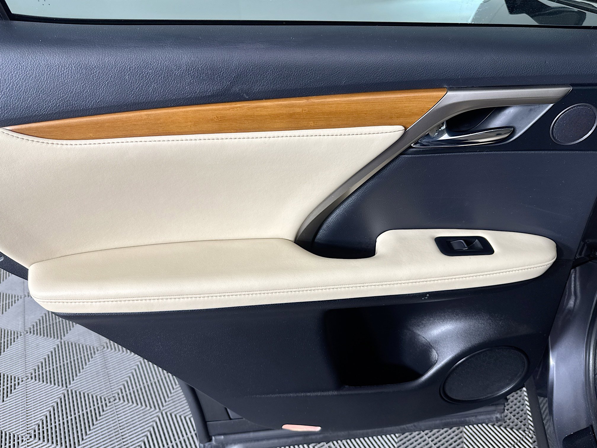 Used 2021 Lexus RX 350 FWD w/ Premium Package image 25