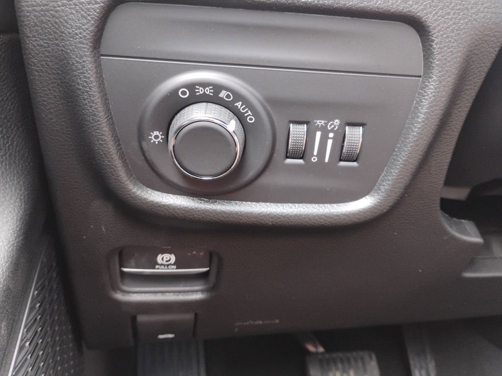 New 2026 Jeep Grand Cherokee Laredo image 41