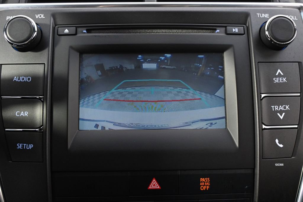 Used 2015 Toyota Camry SE FWD image 29