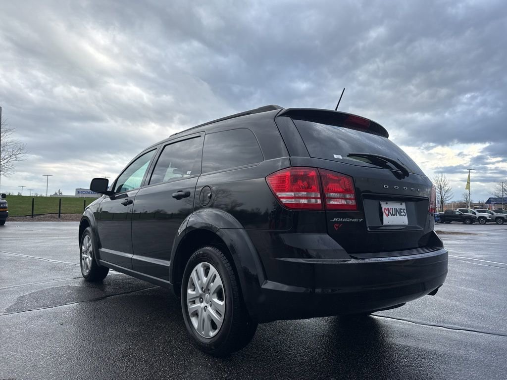 Used 2017 Dodge Journey SE image 5